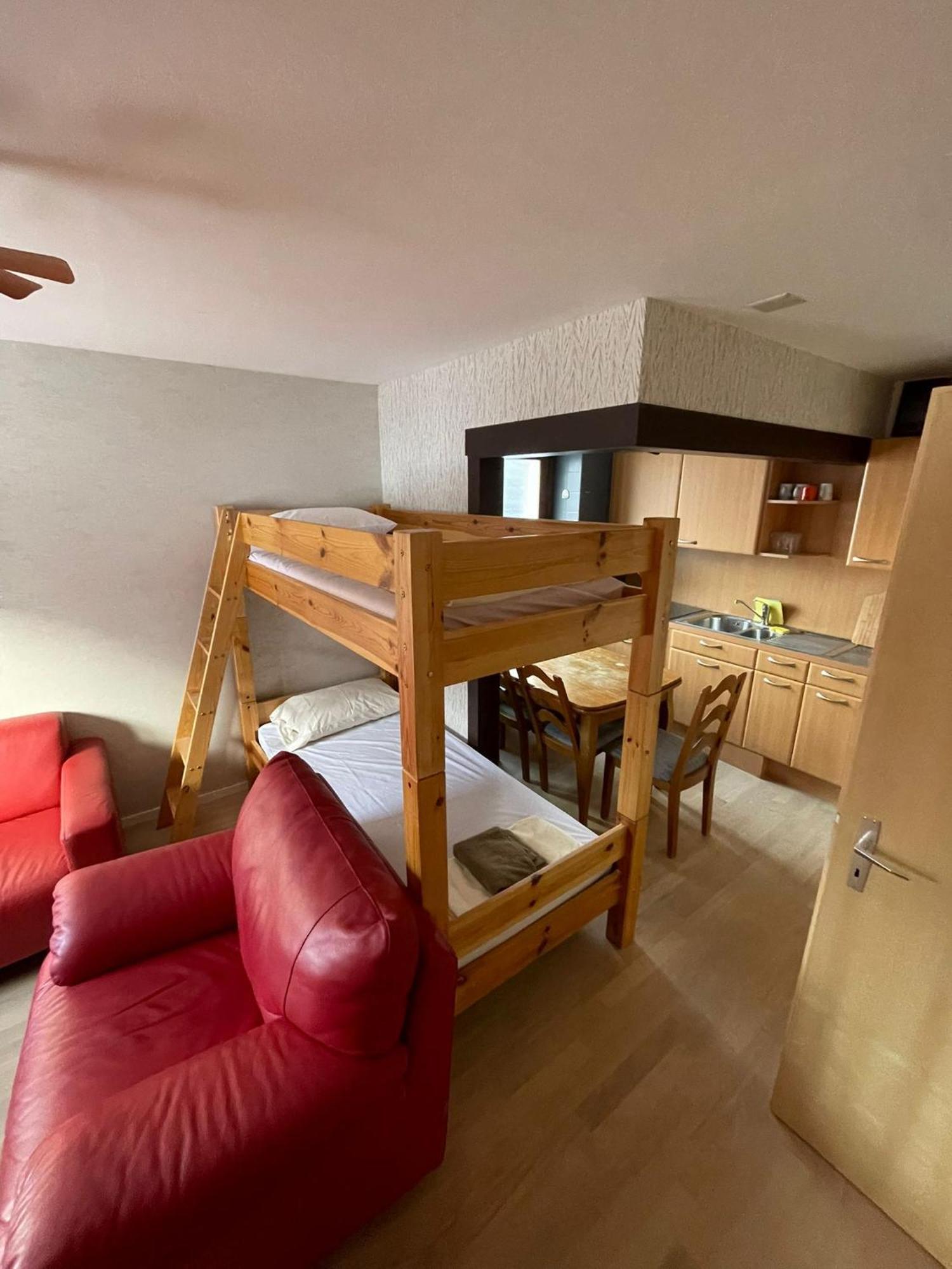 Apartamento Les Nis Bourg-Saint-Pierre Habitación foto