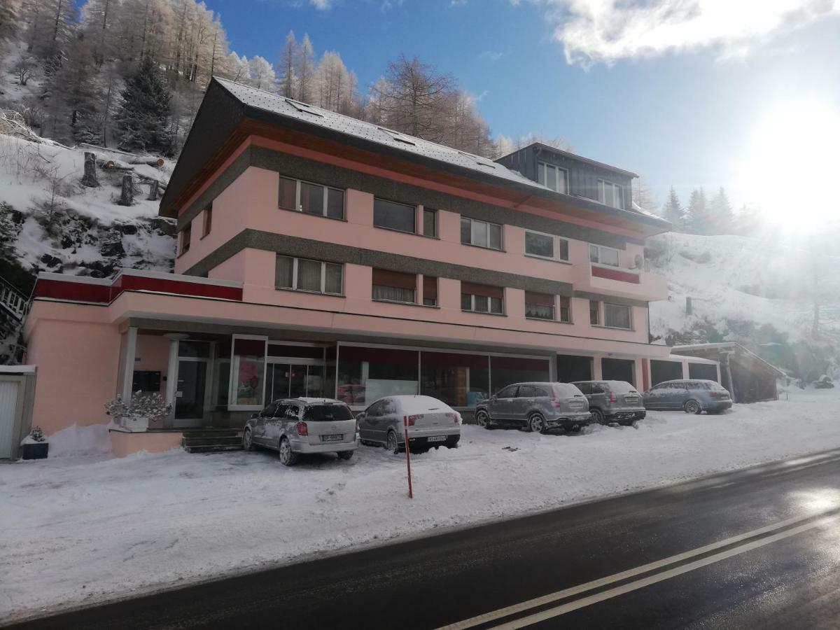 Apartamento Les Nis Bourg-Saint-Pierre Exterior foto